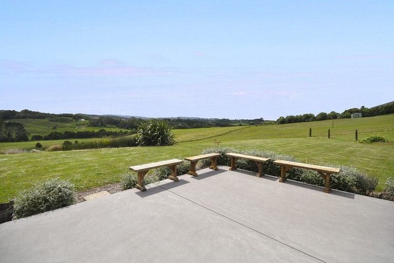 Photo of property in 76 Daniel Parade, Mangawhai, Wellsford, 0975