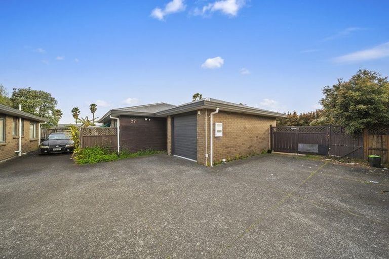 Photo of property in 27 Robertson Road, Favona, Auckland, 2024