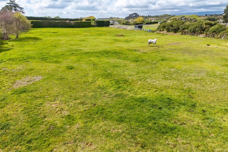Photo of property in 230 Peka Peka Road, Peka Peka, Waikanae, 5391