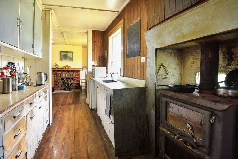 Photo of property in 22 Phillips Road, Motu, Te Karaka, 4092