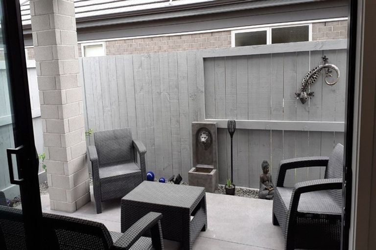 Photo of property in 53 Crown Street, Papamoa, 3118