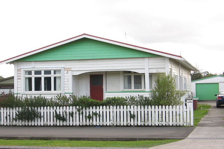 Photo of property in 23 Frederick Street, Terrace End, Palmerston North, 4410