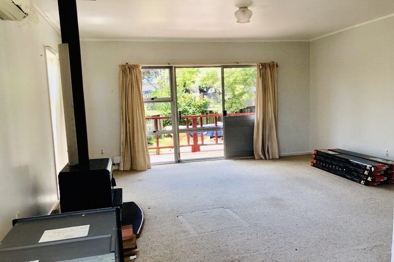 Photo of property in 8 Ervine Place, Bucklands Beach, Auckland, 2014
