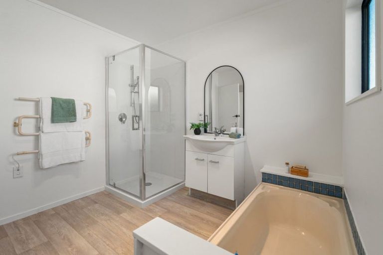 Photo of property in 71b Ngatai Road, Otumoetai, Tauranga, 3110