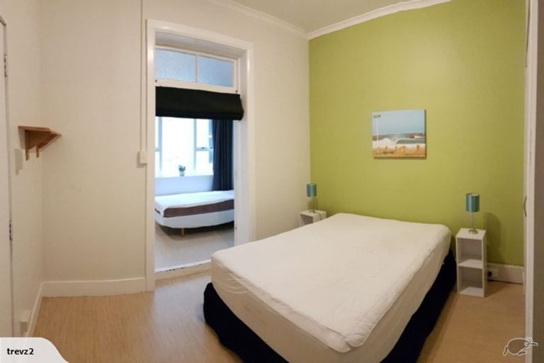 Photo of property in Devonport Apartments, 23/127 Saint Aubyn Street, New Plymouth, 4310