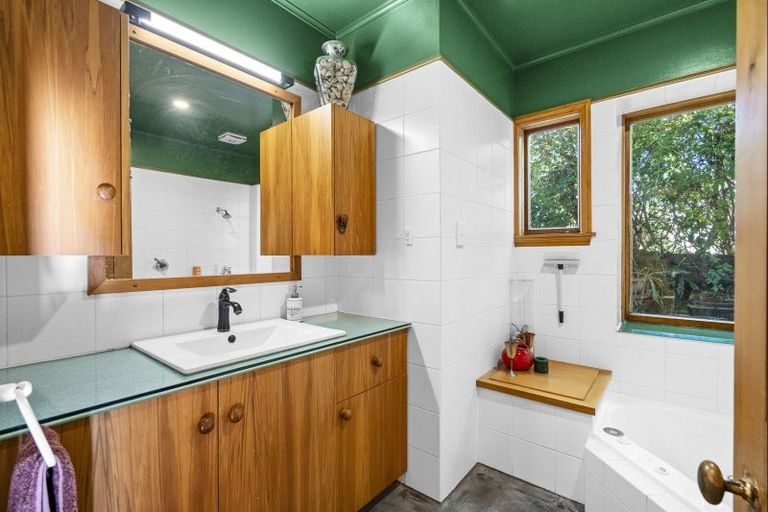 Photo of property in 1287 Okains Bay Road, Okains Bay, 7583