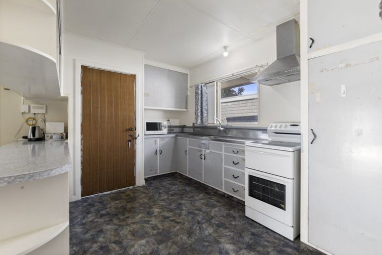 Photo of property in 27 Curletts Road, Sockburn, Christchurch, 8042