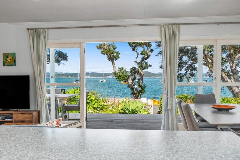 Photo of property in 49 The Strand, Russell, 0202