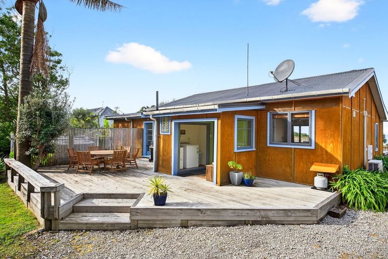 Photo of property in 49 Moana Road, Okitu, Gisborne, 4010