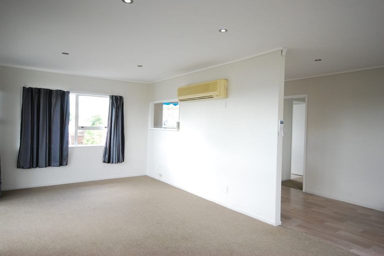 Photo of property in 128 Boundary Road, Clover Park, Auckland, 2019