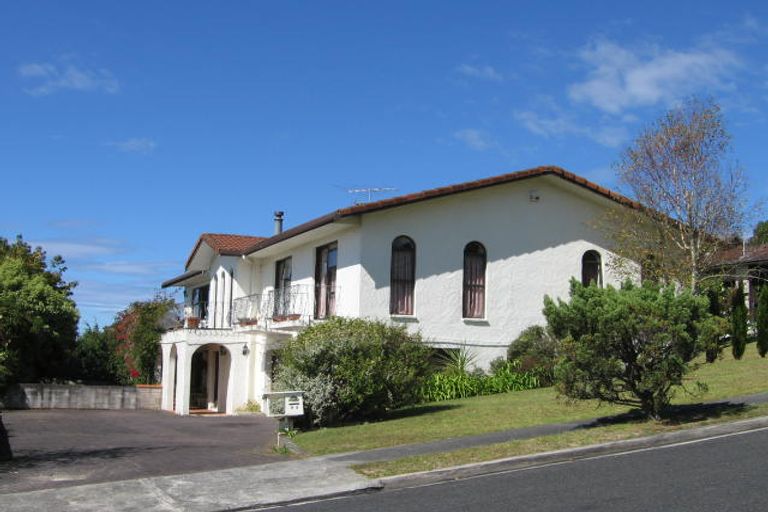 Photo of property in 99 Langana Avenue, Browns Bay, Auckland, 0630