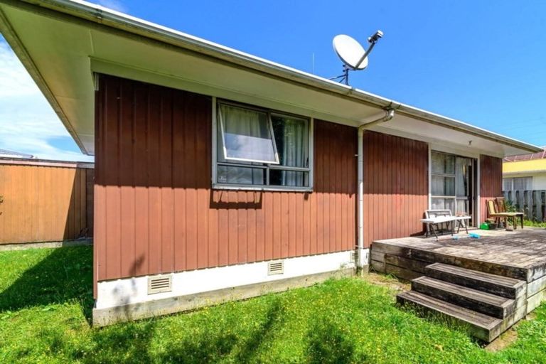 Photo of property in 22a Cherrywood Place, Western Heights, Rotorua, 3015