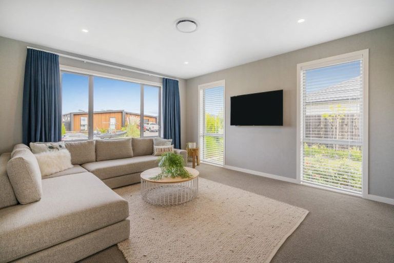 Photo of property in 7 Awatea Drive, Whitianga, 3510