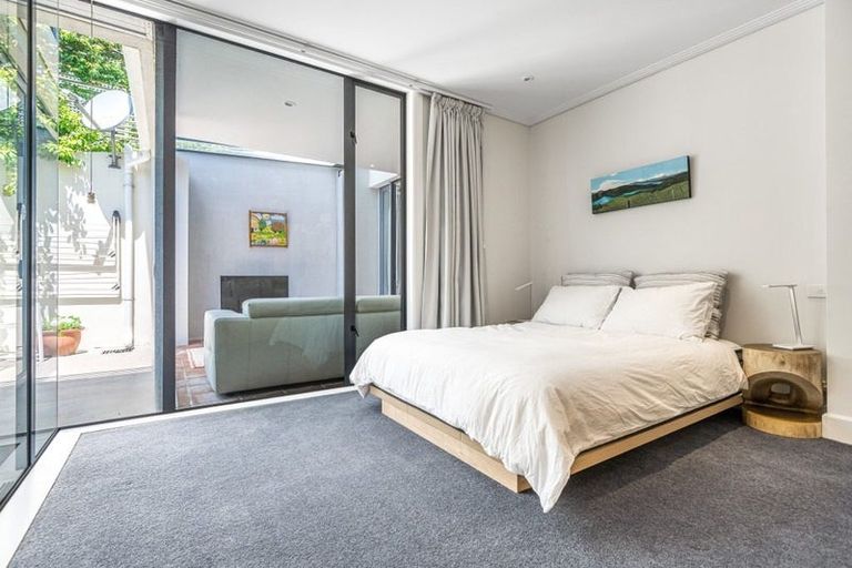 Photo of property in 10b Paritai Drive, Orakei, Auckland, 1071