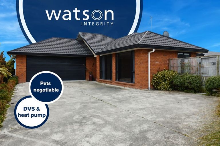 Photo of property in 11 Orlando Way, Kelvin Grove, Palmerston North, 4414