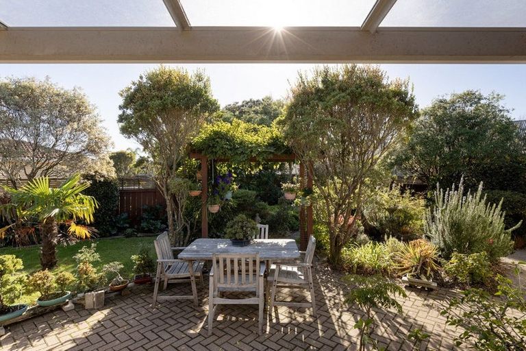 Photo of property in 14 Ohuirehe Road, Coastlands, Whakatane, 3120