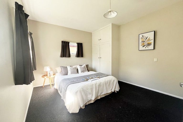 Photo of property in 6 Nortons Road, Avonhead, Christchurch, 8042