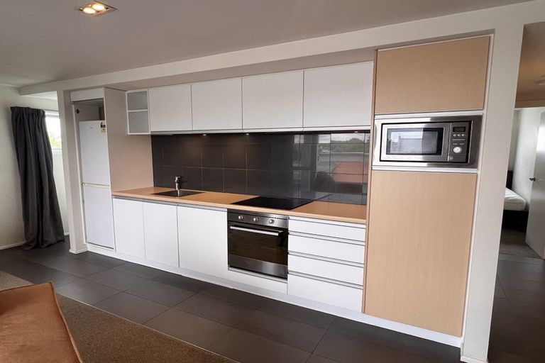 Photo of property in 3/193a Riccarton Road, Riccarton, Christchurch, 8041