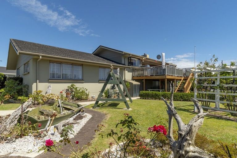 Photo of property in 33 Coppelia Avenue, Omokoroa, 3114