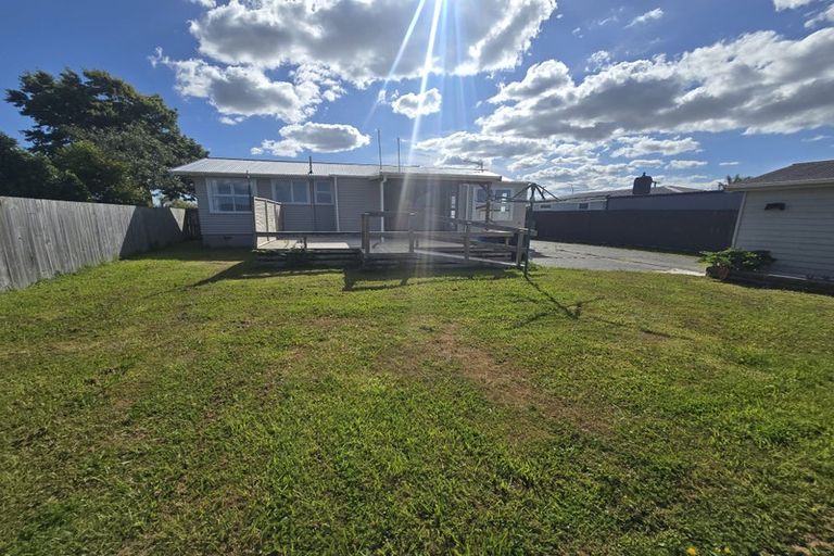 Photo of property in 100 Pipiroa Road, Ngatea, 3503