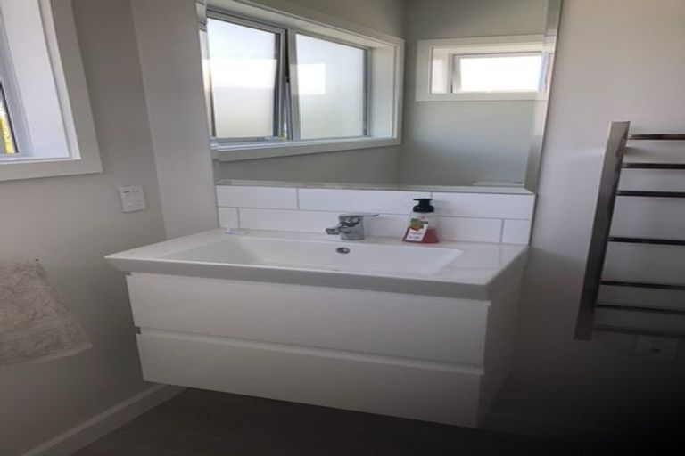 Photo of property in 109 Beachville Road, Redcliffs, Christchurch, 8081