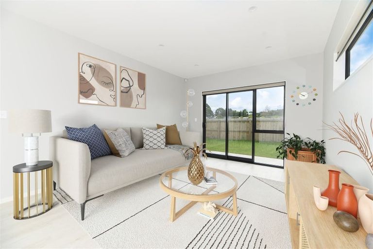 Photo of property in 33 Pilot Drive, Hobsonville, Auckland, 0616