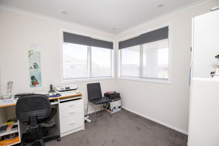 Photo of property in 7 Costello Drive, Ngatea, 3503