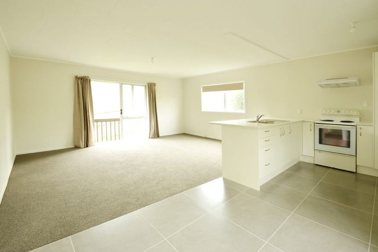 Photo of property in 72b Swaffield Road, Papatoetoe, Auckland, 2025