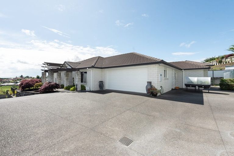 Photo of property in 15 Allanah Place, Te Puke, 3119