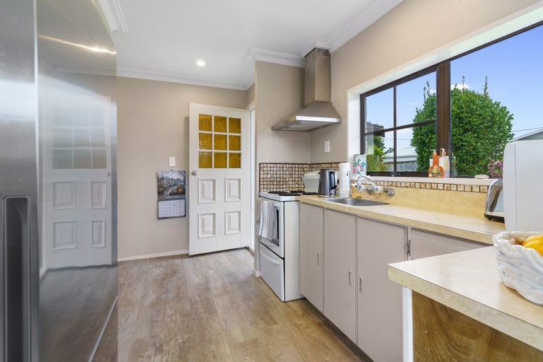 Photo of property in 235a Shakespeare Street, Leamington, Cambridge, 3432