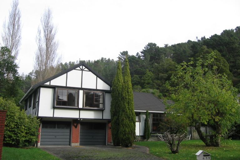 Photo of property in 456a Stokes Valley Road, Stokes Valley, Lower Hutt, 5019