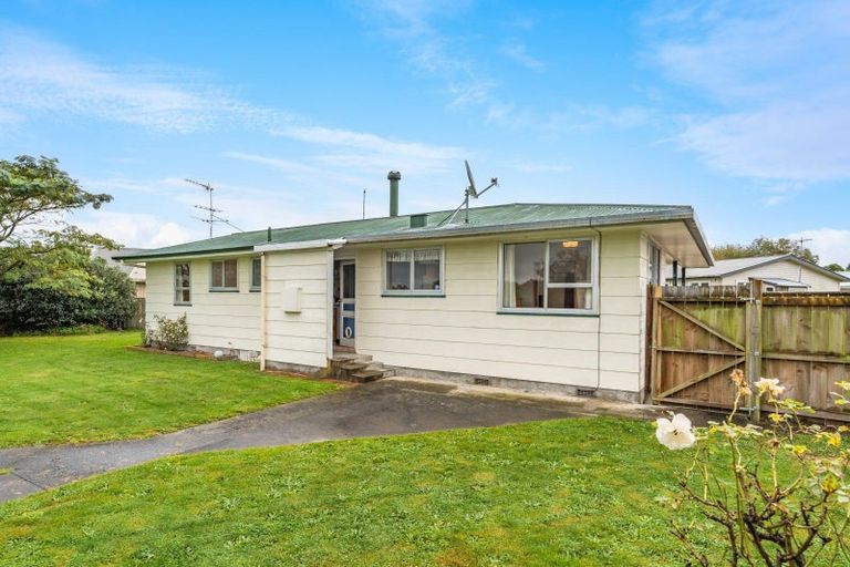 Photo of property in 25 Moore Crescent, Carterton, 5713
