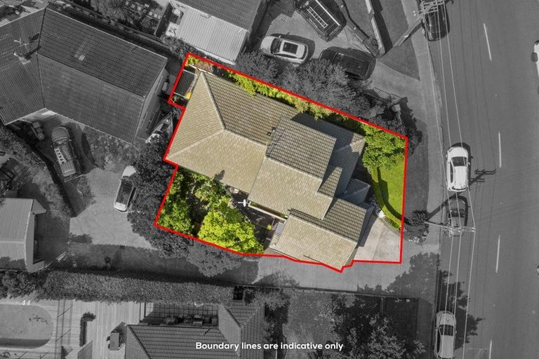 Photo of property in 2/130 Sandspit Road, Shelly Park, Auckland, 2014