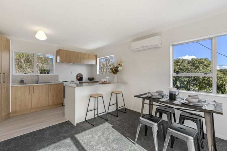 Photo of property in 2/25 Tawa Road, Te Atatu Peninsula, Auckland, 0610