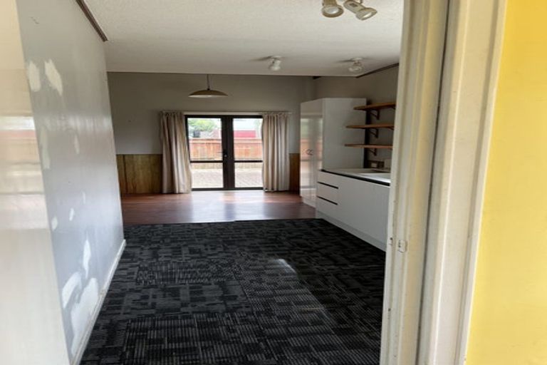 Photo of property in 2 Dalmahoy Place, Wattle Downs, Auckland, 2103