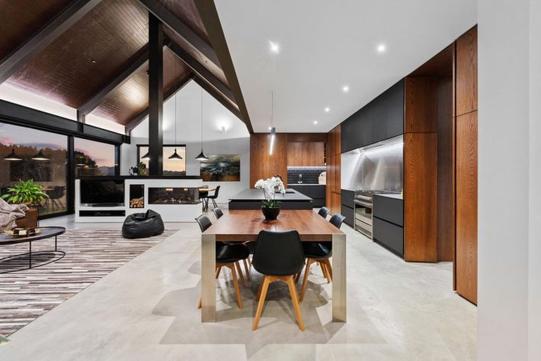 Photo of property in 104 Stoneridge Terrace, Whitford, Manurewa, 2576