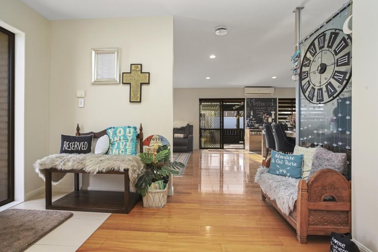 Photo of property in 14 Toscana Drive, Karaka, Papakura, 2113