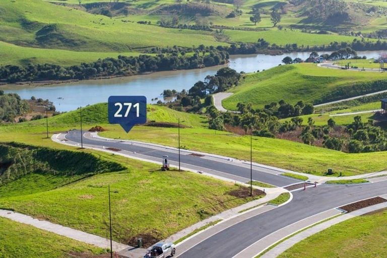 Photo of property in 12 Rereahu Street, Raglan, 3225