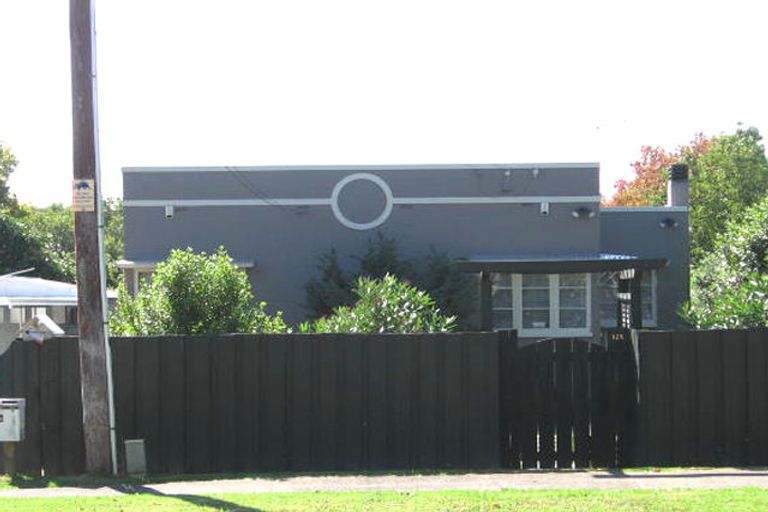 Photo of property in 125a Seabrook Avenue, New Lynn, Auckland, 0600