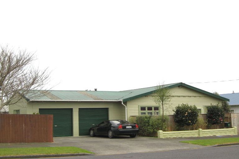 Photo of property in 6 Rainsford Street, Moturoa, New Plymouth, 4310