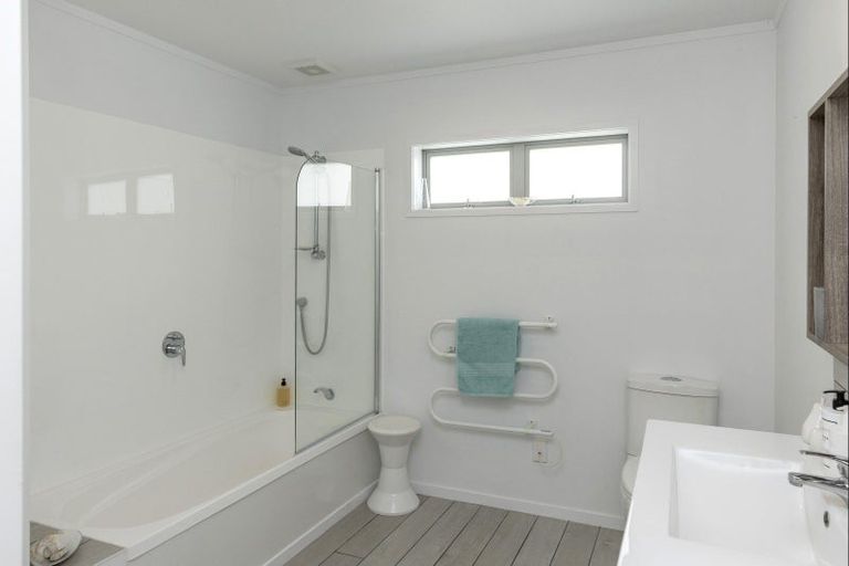 Photo of property in 3/500 Kinloch Road, Kinloch, Taupo, 3377