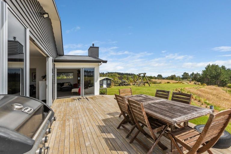 Photo of property in 1801 Mangorei Road, Mangorei, New Plymouth, 4371