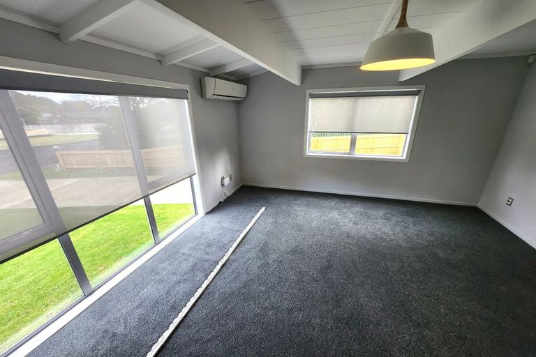 Photo of property in 7a Litchfield Place, Clarks Beach, 2122