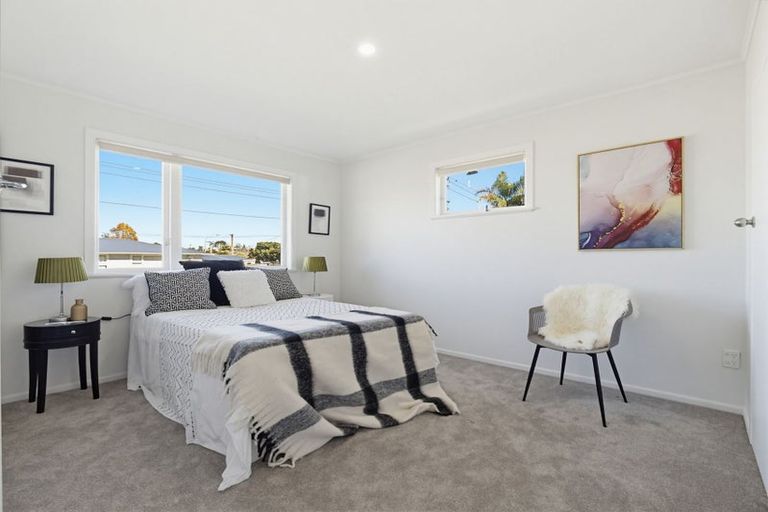 Photo of property in 1 Rosehill Drive, Rosehill, Papakura, 2113