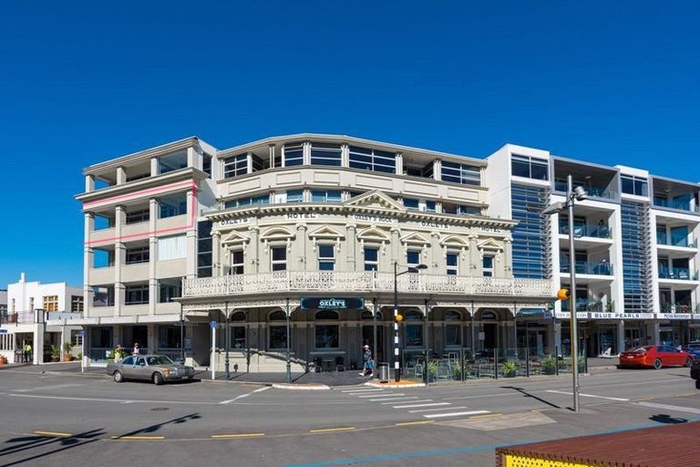 Photo of property in Oxleys Rock Apartments, 401/6 London Quay, Picton, 7220