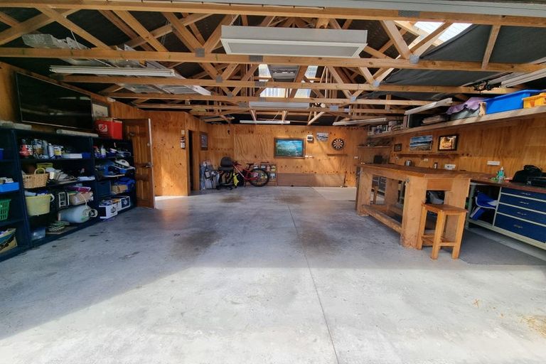 Photo of property in 167 Coutts Street, Rongotai, Wellington, 6022