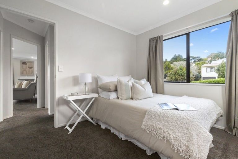 Photo of property in 2 The Glade South, Pukekohe, 2120