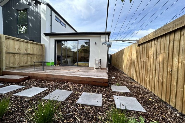 Photo of property in 7/8b Huia Street, Riccarton, Christchurch, 8041