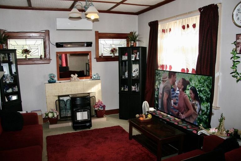 Photo of property in 186 Hakanoa Street, Huntly, 3700