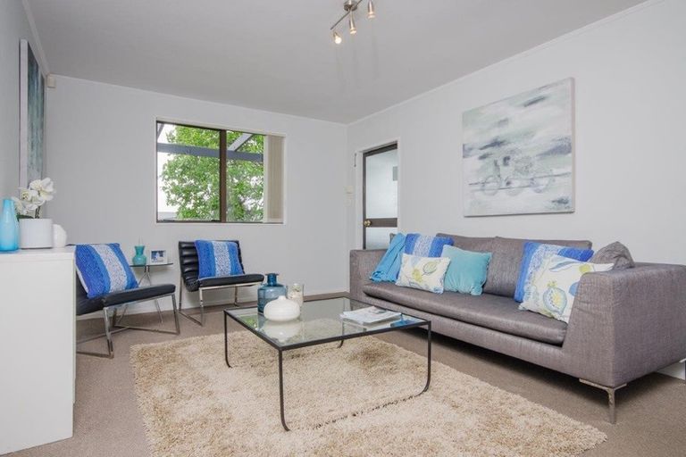 Photo of property in 1/84 Palmers Road, Clendon Park, Auckland, 2103